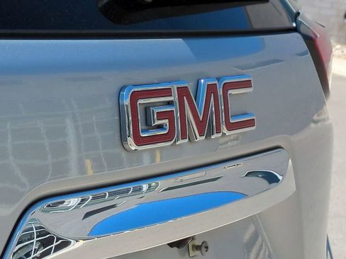 Used 2021 GMC Terrain SLE w/ Driver Convenience Package image 12