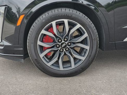 Used 2024 Cadillac XT6 Sport image 13