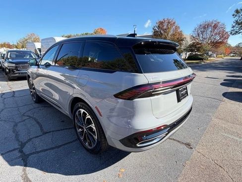 New 2026 Lincoln Nautilus Reserve image 8