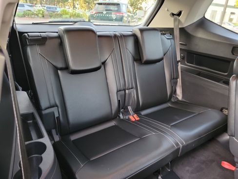 Used 2018 Volkswagen Atlas SE image 25