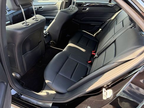 Used 2016 Mercedes-Benz E 350 4MATIC Sedan image 14