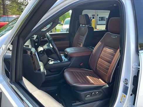 Used 2024 GMC Sierra 2500 Denali Ultimate AWD/4WD image 21