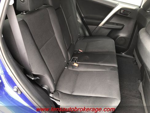 Used 2014 Toyota RAV4 LE image 19