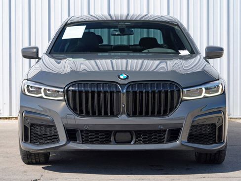 Used 2022 BMW 750i xDrive w/ M Sport Package image 7