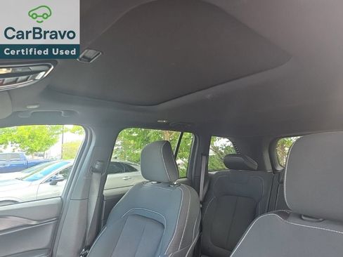 Used 2025 Jeep Grand Cherokee Laredo X w/ Luxury Tech Group I AWD/4WD image 15