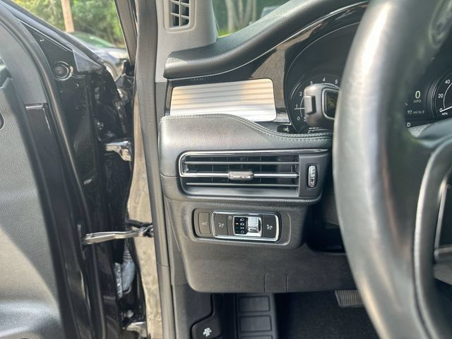 Used 2022 Lincoln Corsair AWD w/ Premium Package image 21