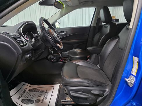 Used 2020 Jeep Compass Latitude AWD/4WD image 9