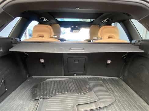 Used 2020 Volvo XC60 T5 Momentum AWD/4WD image 14