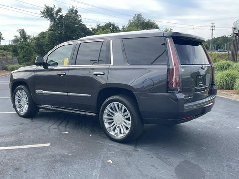 Used 2016 Cadillac Escalade Platinum AWD/4WD image 4