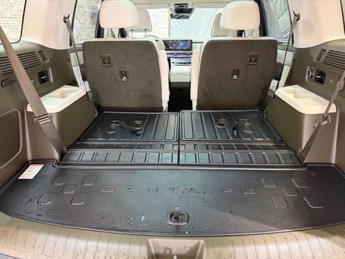 Certified 2025 Hyundai Santa Fe Calligraphy image 13