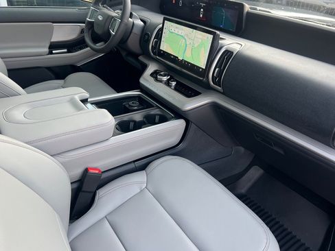 New 2025 Ford Expedition Max Active AWD/4WD image 15