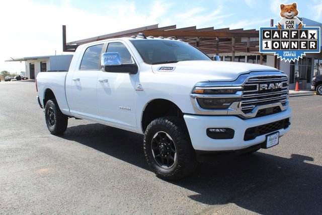 Used 2025 RAM 2500 Laramie AWD/4WD image 1