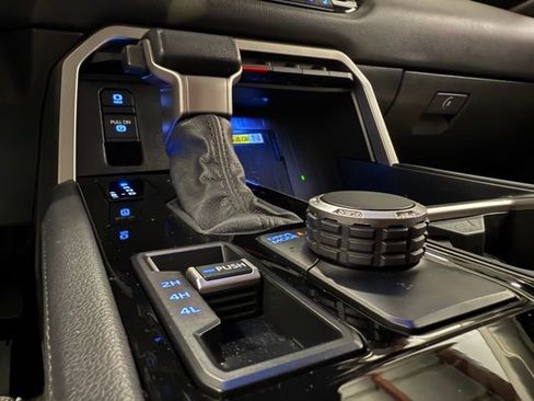 Used 2023 Toyota Tundra Limited image 28