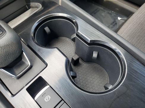 Certified 2023 Nissan Rogue SV image 26