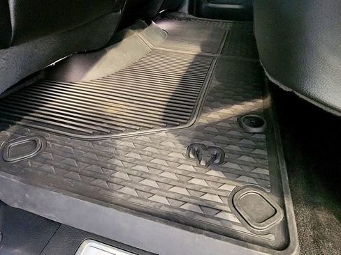 Used 2022 RAM 1500 Laramie image 34