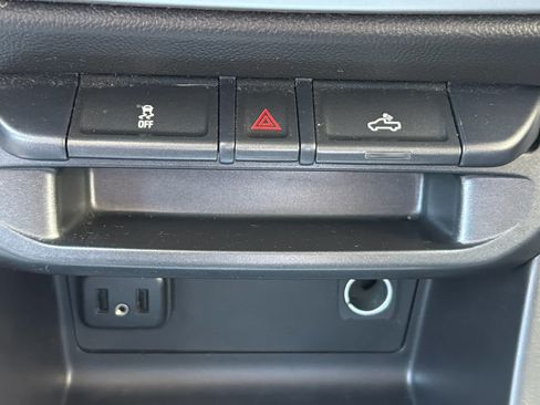 Used 2019 Chevrolet Colorado LT w/ LT Convenience Package RWD image 39