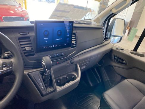 New 2026 Ford Transit 250 148 Medium Roof RWD image 11