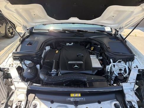 Used 2017 Mercedes-Benz GLC 300 4MATIC image 34
