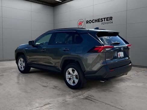 Certified 2019 Toyota RAV4 LE AWD/4WD image 3