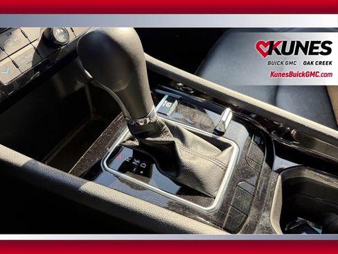 Used 2025 Jeep Compass Limited AWD/4WD image 19