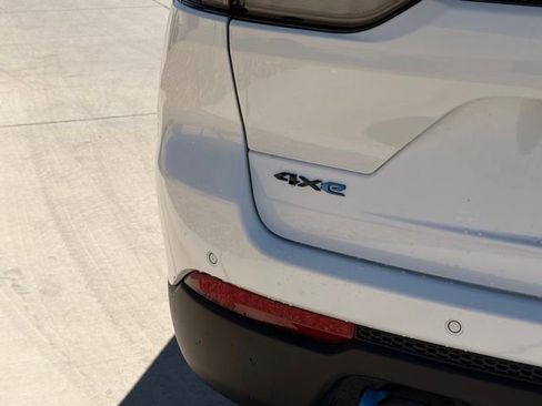 Used 2023 Jeep Grand Cherokee Trailhawk w/ Advanced Protech Group II image 10