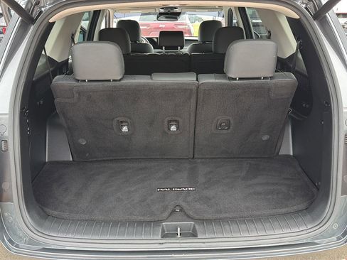 Used 2022 Hyundai Palisade SEL w/ 8P Bench Seat Package FWD image 16
