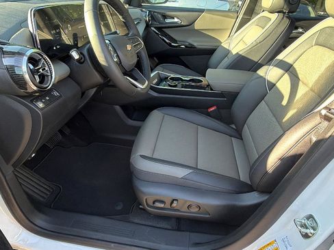 New 2026 Chevrolet Equinox LT image 13