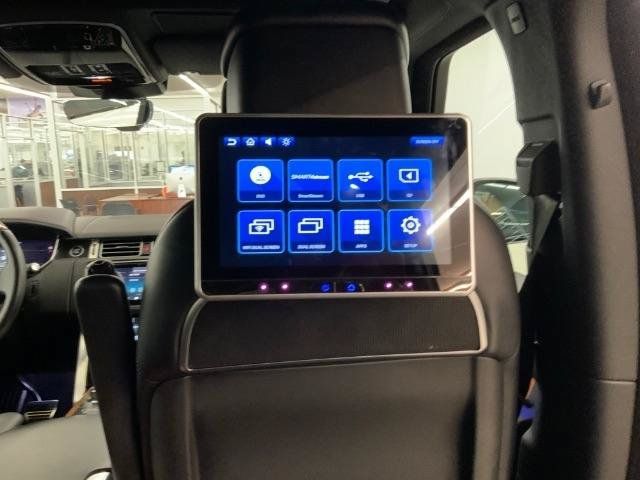 Used 2019 Land Rover Range Rover Long Wheelbase Autobiography AWD/4WD image 16