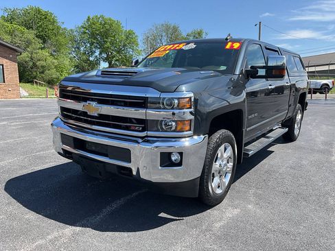 Used 2019 Chevrolet Silverado 2500 LTZ w/ Duramax Plus Package AWD/4WD image 52
