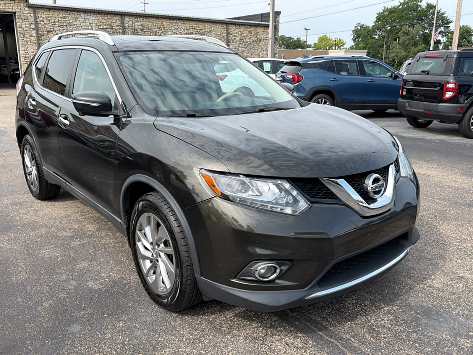 Used 2014 Nissan Rogue SL w/ SL Premium Package AWD/4WD image 1