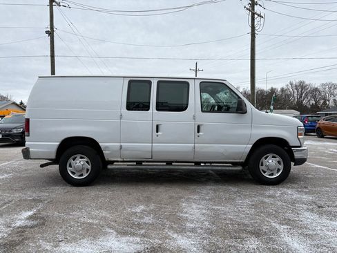Used 2014 Ford E-250 and Econoline 250 w/ Power Group image 3
