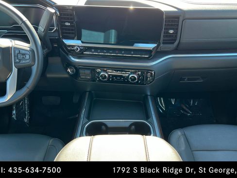 Used 2024 GMC Sierra 2500 SLT w/ SLT Premium Package image 13