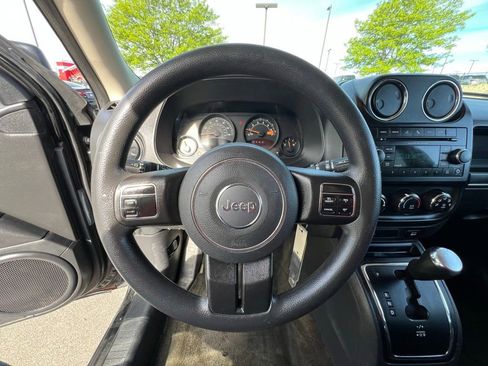 Used 2016 Jeep Patriot Sport w/ Power Value Group FWD image 33
