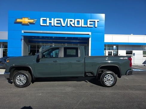 New 2026 Chevrolet Silverado 2500 LT w/ Leather Package image 3