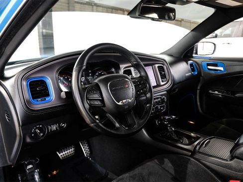 Used 2023 Dodge Charger R/T w/ Plus Group image 2