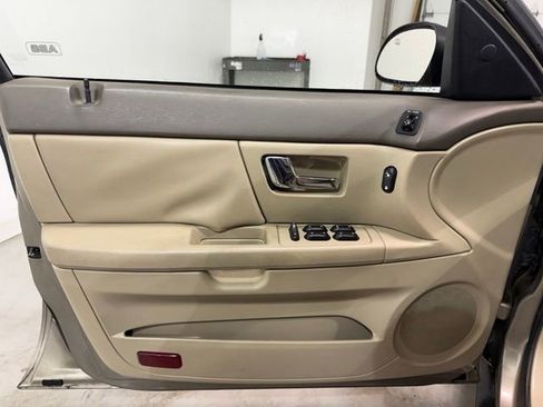 Used 2002 Mercury Sable GS FWD image 9