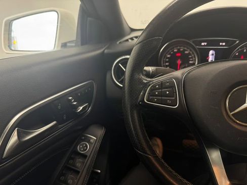 Used 2018 Mercedes-Benz CLA 250 image 22