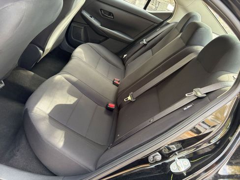 Used 2025 Nissan Sentra S image 35