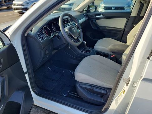 Used 2018 Volkswagen Tiguan S FWD image 15