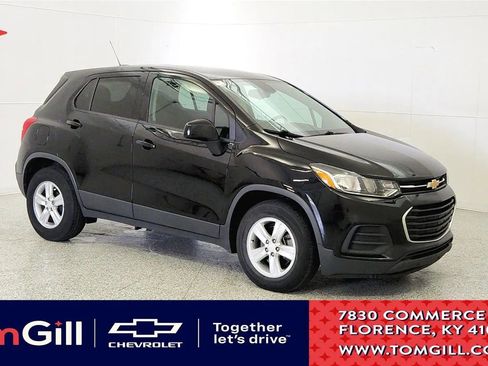 Used 2020 Chevrolet Trax LS w/ Tint and Cruise Package FWD image 1