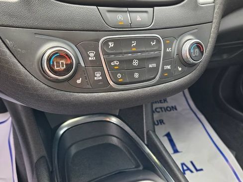 Used 2024 Chevrolet Malibu LT FWD image 22