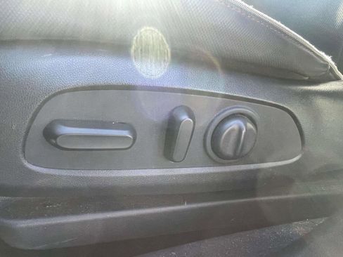 Used 2023 Chevrolet TrailBlazer RS image 13