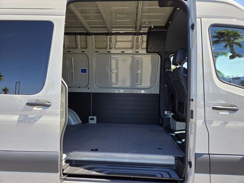 New 2026 Mercedes-Benz Sprinter 2500 image 15