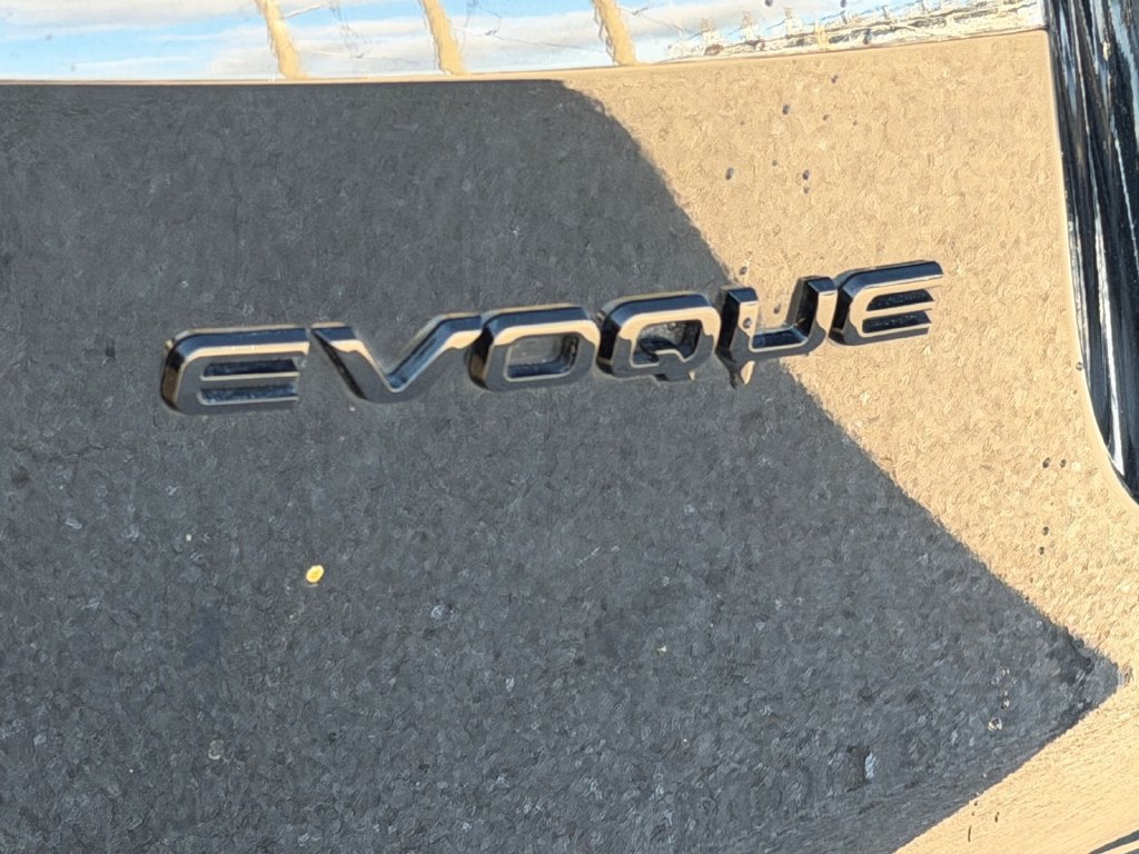 Used 2024 Land Rover Range Rover Evoque Dynamic SE AWD/4WD image 10