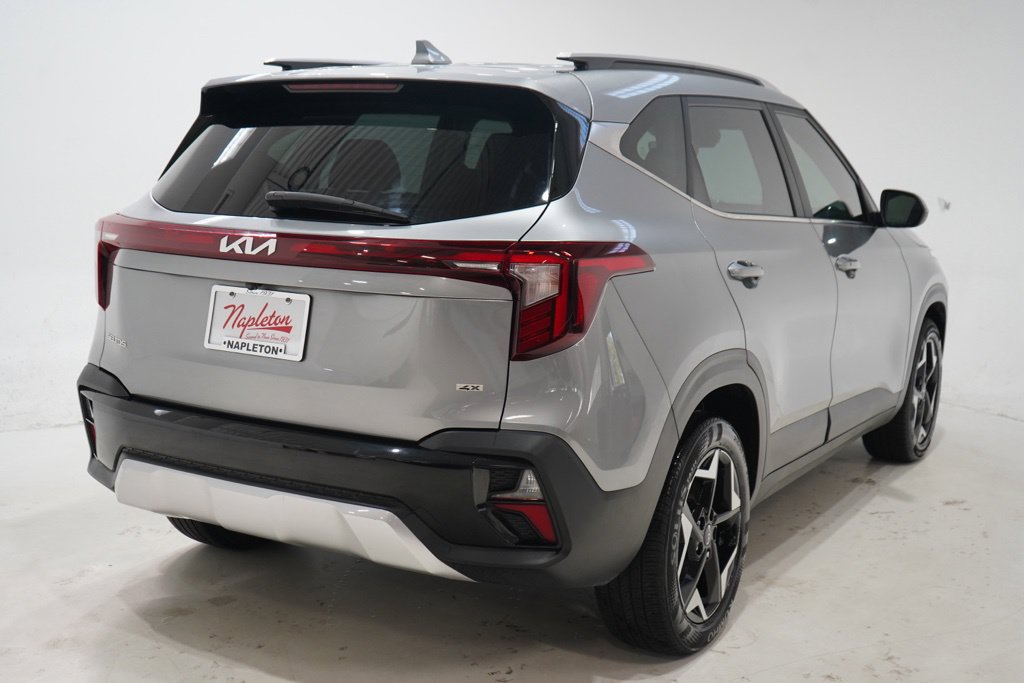 Used 2024 Kia Seltos EX AWD/4WD image 8