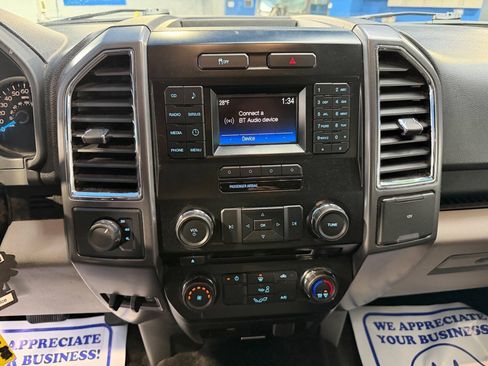 Used 2016 Ford F150 XLT AWD/4WD image 22