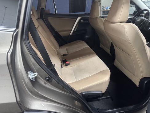 Used 2014 Toyota RAV4 XLE image 17