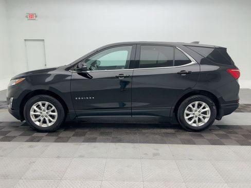 Used 2018 Chevrolet Equinox LT image 2
