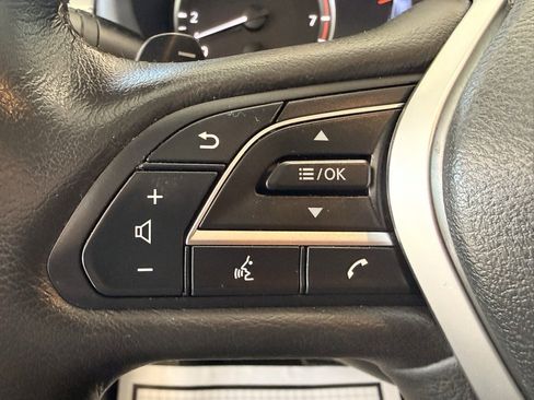 Used 2022 INFINITI QX50 Essential image 32