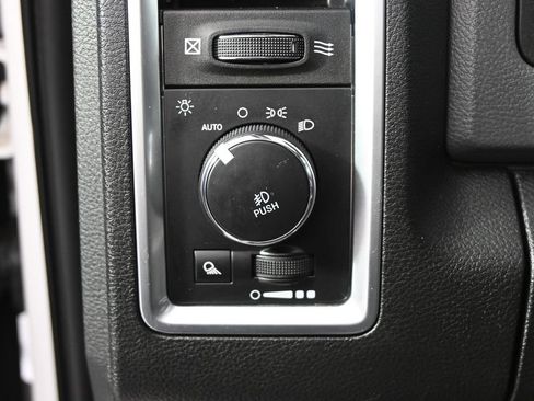 Used 2017 RAM 1500 Big Horn AWD/4WD image 23